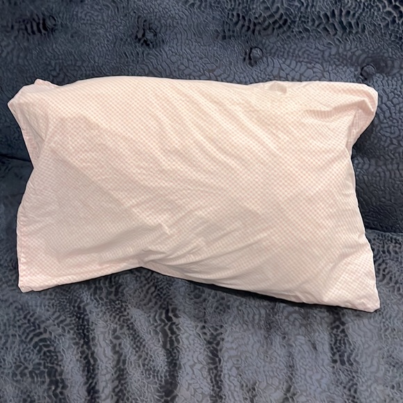 Dwell Studio, Dwell Kids, Pink Polkadot Pillow Case, 100% cotton, EUC - Picture 2 of 2